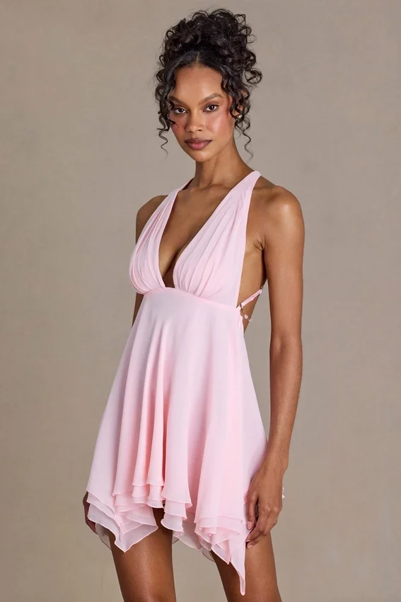 Vestido corto Mariette de gasa de primera calidad con escote pronunciado y espalda abierta en rosa bebé Vestido corto Mariette de gasa de primera calidad con escote pronunciado y espalda abierta en rosa bebé