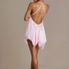 Vestido corto Mariette de gasa de primera calidad con escote pronunciado y espalda abierta en rosa bebé Vestido corto Mariette de gasa de primera calidad con escote pronunciado y espalda abierta en rosa bebé