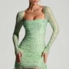 Vestido corto Marilla con cuello drapeado y adornos en color pistacho