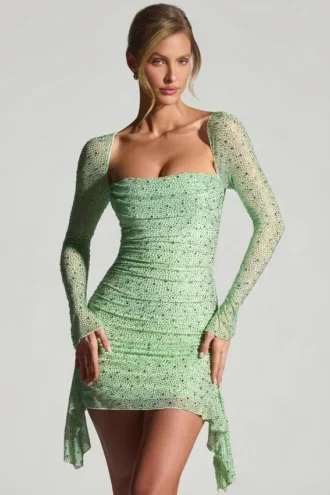 Vestido corto Marilla con cuello drapeado y adornos en color pistacho