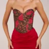 Vestido corto Meg con falda drapeada y escote bandeau en estampado de leopardo rosa Vestido corto Meg con falda drapeada y escote bandeau en estampado de leopardo rosa