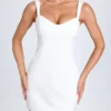 Vestido corto micro Amaria con escote corazón en blanco