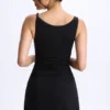 Vestido corto micro con fruncidos y corte en A de modal Ione en negro Vestido corto micro con fruncidos y corte en A de modal Ione en negro
