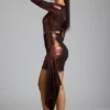 Vestido corto Nasira de jersey metalizado con aberturas en color bronce cobrizo Vestido corto Nasira de jersey metalizado con aberturas en color bronce cobrizo