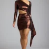 Vestido corto Nasira de jersey metalizado con aberturas en color bronce cobrizo Vestido corto Nasira de jersey metalizado con aberturas en color bronce cobrizo