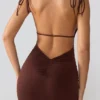 Vestido corto Orli de jersey elástico con espalda abierta en color espresso