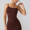 Vestido corto Orli de jersey elástico con espalda abierta en color espresso