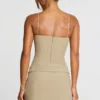 Vestido corto plisado cruzado de sarga tejida Bruna en color topo