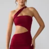 Vestido corto Shyla de jersey elástico con fruncidos y aberturas en color rubí