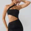 Vestido corto Shyla de jersey elástico con fruncidos y aberturas en negro