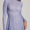 Vestido corto sin espalda de manga larga con adornos Dixie en azul