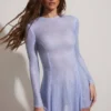 Vestido corto sin espalda de manga larga con adornos Dixie en azul