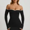 Vestido corto Stasia de modal con hombros descubiertos y corte en A en negro