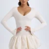 Vestido corto Tallou de modal con cintura baja y bajo abullonado en color marfil