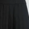 Vestido corto tipo falda escocesa de sarga cepillada con cintura baja de Clover en negro