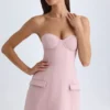Vestido corto tulipán estructurado sin tirantes Arta en rosa malva