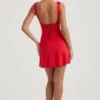 Vestido corto Violetta con lazo en la espalda en rojo