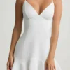 Vestido Daria de cintura baja con cordones en blanco