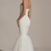 Vestido de cola de pez con bajo de tul Adelpha en color marfil
