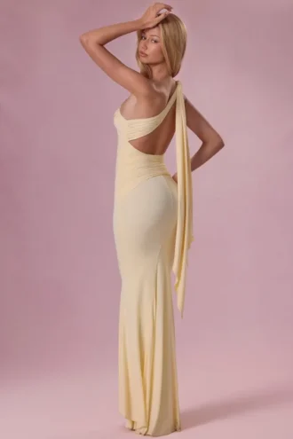 Vestido de dama de honor de jersey Annelise en amarillo mantequilla