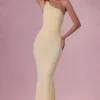 Vestido de dama de honor de jersey Annelise en amarillo mantequilla