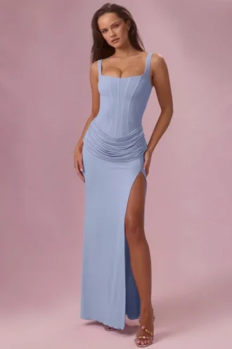 Vestido de dama de honor drapeado de malla Rosina en azul polvo