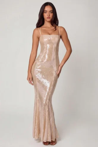 Vestido de encaje con cuello cuadrado adornado Sima en melocotón pálido