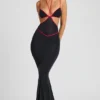 Vestido de noche Bella con ribete en contraste y aberturas en negro