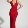 Vestido de noche con escote pronunciado y adornos Colmar en rojo