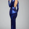 Vestido de noche de jersey metalizado de manga larga de Safiya en azul eléctrico