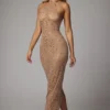 Vestido de noche Soraya de cuello alto, transparente y adornado, en color almendra