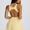 Vestido de tenis plisado con espalda abierta Soft Active en color limón