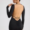 Vestido Demelza de manga larga y escote corazón en negro