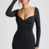 Vestido Demelza de manga larga y escote corazón en negro