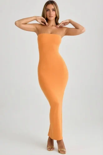 Vestido largo ajustado con cuello bandeau Kali de modal en naranja atardecer