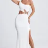 Vestido largo asimétrico con detalle de herrajes Rosalia en blanco