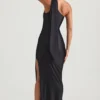 Vestido largo asimétrico con detalle de pañuelo Sheril en negro