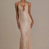 Vestido largo asimétrico con escote pronunciado y espalda abierta Ameline Premium en beige dorado