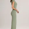Vestido largo asimétrico con fruncidos Maude Modal en verde salvia