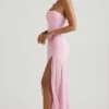 Vestido largo asimétrico sin tirantes con corte de cola de pez Melina en rosa suave