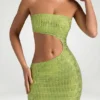 Vestido largo bandeau con aberturas y adornos Alamea en verde pera