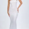 Vestido largo bandeau con aberturas y adornos Kinsley en blanco