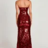 Vestido largo bandeau con adornos 3D de Nottola en rojo