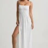 Vestido largo camisola fruncido Olyssia en blanco