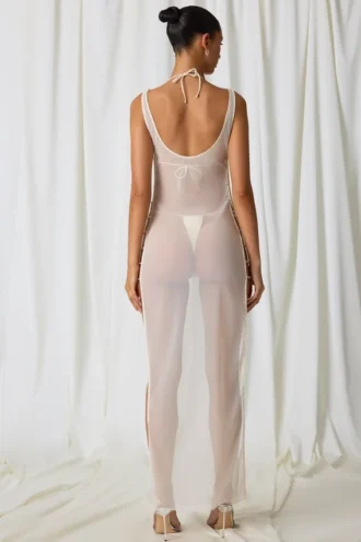Vestido largo con aberturas y detalles de perlas Pacifica en blanco perla