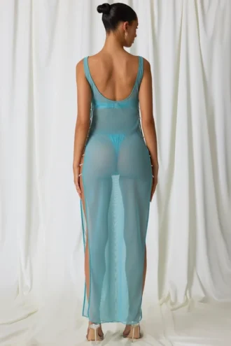 Vestido largo con aberturas y detalles de perlas Pacifica en turquesa
