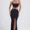 Vestido largo con aberturas y detalles metálicos Julitta en negro