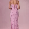 Vestido largo con corsé y adornos Primara en rosa algodón de azúcar