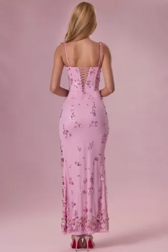 Vestido largo con corsé y adornos Primara en rosa algodón de azúcar