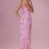 Vestido largo con corsé y adornos Primara en rosa algodón de azúcar